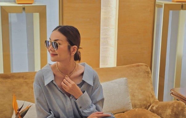 The Ultimate Guide to Mastering the Art of Shirt Styling: Channeling Your Inner Thanh Hang