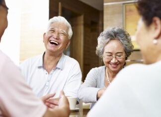 The Over-100 Club’s Secret: It’s Not About Exercise or Dieting