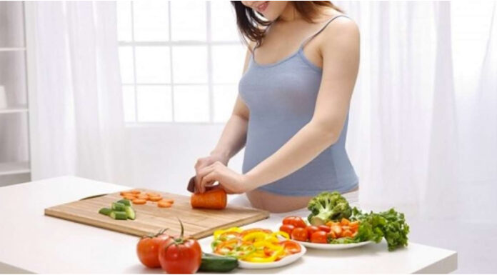 The Great Pregnancy Myth: Debunking the Old Wives’ Tale of Eating Less for an Easier Birth