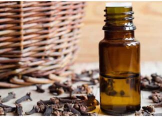 What is Clove Essential Oil? Benefits and How to Use