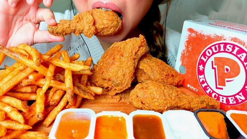 The Ultimate ASMR Experience: Top 5 Chicken Mukbang Videos on YouTube