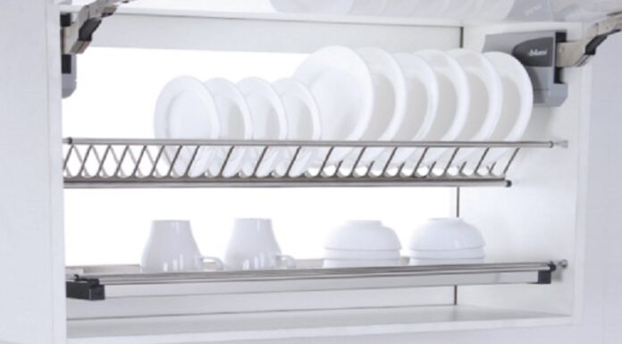 The Ultimate Kitchen: 7 Must-Have Cabinet Accessories for a Chef-Worthy Space