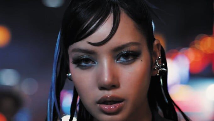 The Ultimate 2024 Makeup Trend Taking Over – Even Jennie and Lisa Are Obsessed