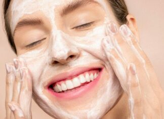 6 Skin Care Blunders That Are Making You Break Out