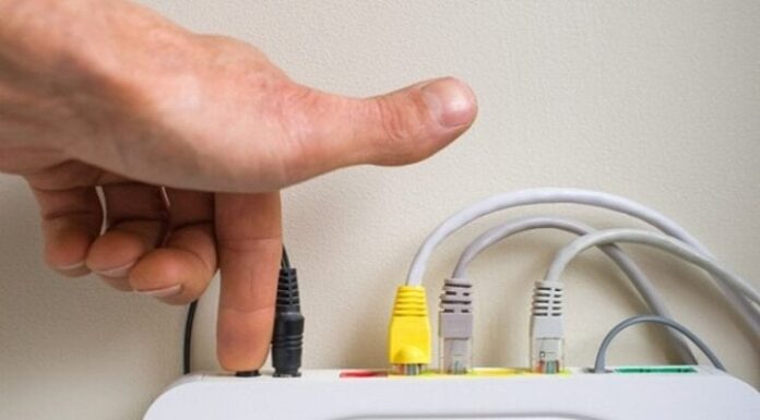 Should You Turn Off Your Wi-Fi Router Every Day?