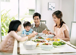 Is the Family Dinner Obsolete in Modern Life?