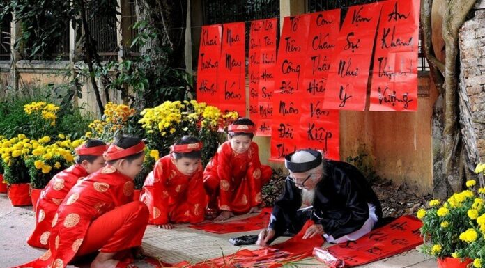 The Ancient Art of Lunar New Year Couplets: Unveiling the Origins and Significance
