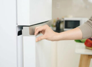 How to Prevent Food From Spoiling When Your Fridge Suddenly Loses Power.