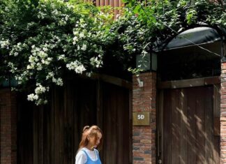 The Ultimate Guide to Color Blocking: How Yến Trang Masters the Art of Mixing and Matching at 40