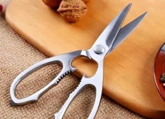 “An Ancient Truth: The Scissors’ Superstition and Its Impact on Wealth”