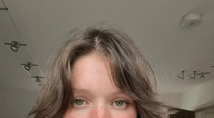 The Ultimate Fall Hairstyle For The Busy Girl: Low-Maintenance, Youthful, and Free-Spirited Long Locks