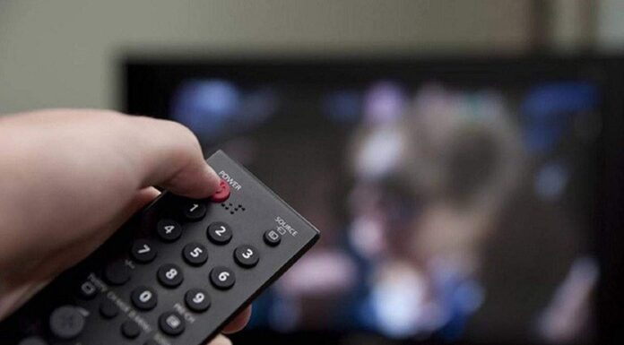 The Unnoticed Dust-Magnet in Your Living Room: A Neglected Centerpiece That’s an Eyesore and Energy Drain