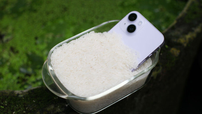 The Magic of Rice: Why You Shouldn’t Put Your Wet iPhone in a Rice Bin
