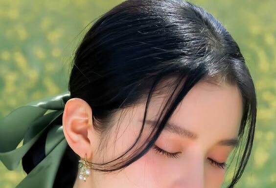 Crystal Clear, Even-Toned Skin with Vitamin E Toner