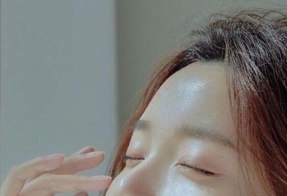 The Useless Beauty Trends That Won’t Smooth Out Wrinkles