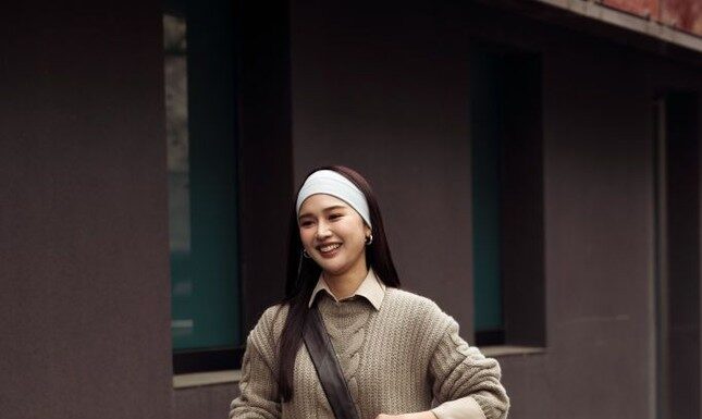 “Summer Heat, Shorts Reign Supreme: Styling Versatility at its Best”