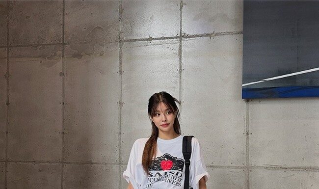 The Ultimate Guide to Looking Younger: 4 Mini Skirt Styles to Flatter Any Figure