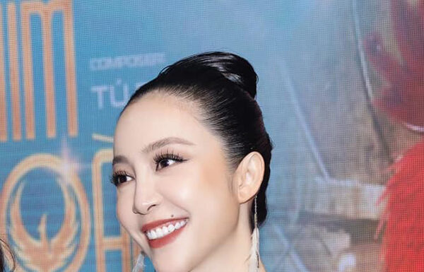 “Ageless Beauty: Unveiling the Skin Secrets of a 38-Year-Old Ballerina”