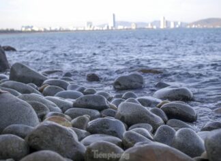“The Queen’s Beach: A Secluded Paradise”