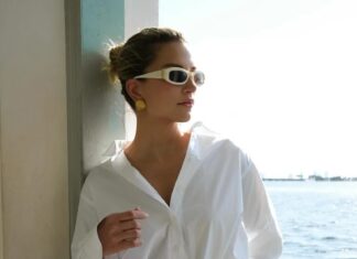 The Ultimate Guide to Vintage Style: 8 Must-Have Pieces