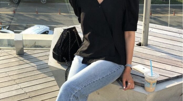 The Latest Trend: 4 Must-Have Mule Styles for Summer 2024