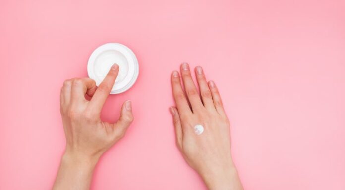 4 Essential Steps to Protect Your Collagen After Applying Sunscreen