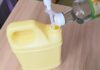 The Secret Ingredient to Supercharge Your Dishwashing Liquid: A Splash of White Vinegar