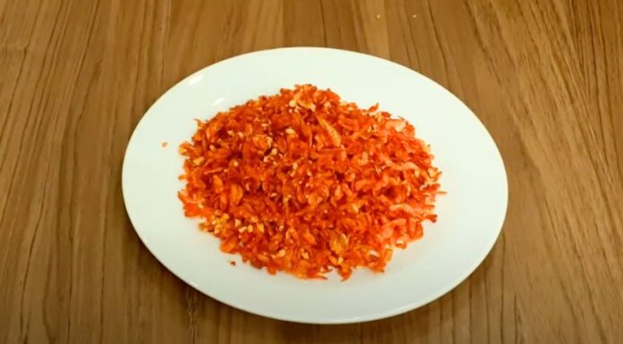 How to Make Crispy, Spicy Garlic Shrimp Paste