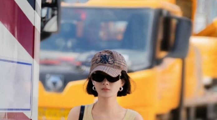 “The Short Hair Sensation: How Triêu Lê Dính’s New ‘Do Has Fans in a Frenzy”