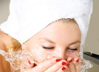 The Secret to Ageless Skin: 7 Habits to Maintain for a Youthful Glow into Your 60s and Beyond