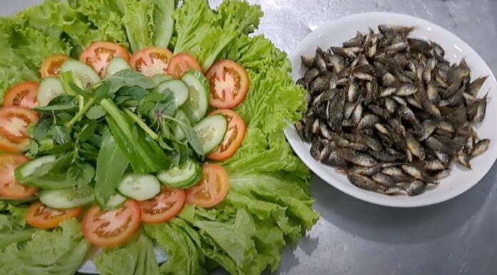 “The Ultimate Crispy Catfish Delight: A Tasty Treat with a Veggie Twist”