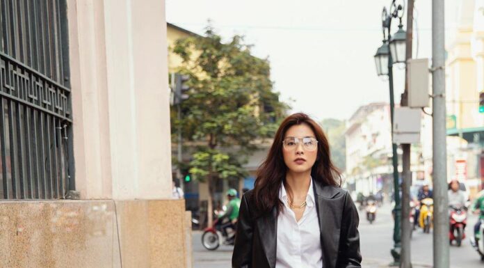 The Ultimate Guide to Achieving an Elegant, Upper-Class Look on a Budget: Four Essential Items for a Luxurious You