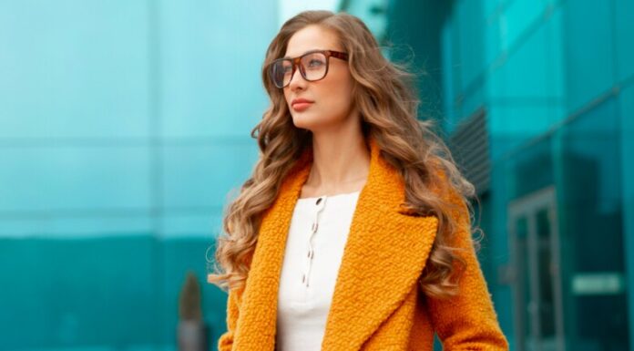 The 8 Unconscious Habits of Incredibly Charming People