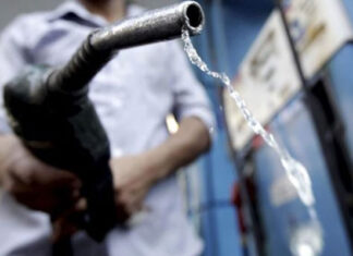 The Gas-Guzzling Culprit: Uncovering the Secret to Your Motorcycle’s Fuel Efficiency