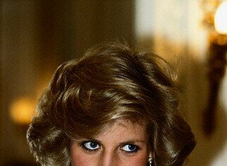 The Little Luxury: A Year-Round Accessory for the Wealthy Woman, Perfect for Party Season