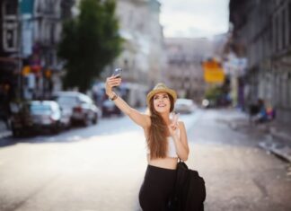 “The Misconception of ‘Looking Good is a Curse’”