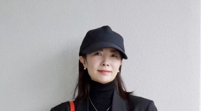 Sure, I can assist you with that.
## Is a Short Haircut a Good Idea for the Holidays? 3 Ways to Know for Sure