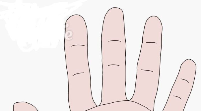 Are You About to Strike Gold? These 5 Hand Signs Could Mean You’re About to Get Rich