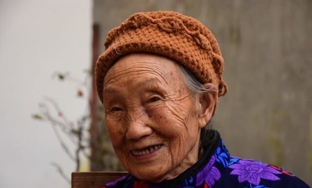 The Secret to a Long Life: An Easy and Surprising Way to Live to 100