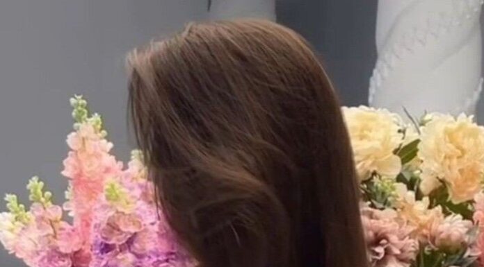 The 5 Ingredients in Shampoo That May Cause Hair to Become Dry, Brittle, and Shed Like Autumn Leaves