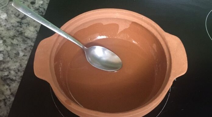 The Ultimate Guide: Unveiling the Secret to a Spotless and Enduring Ceramic Pot