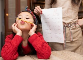 “Saying ‘If You Don’t Study Hard, You’ll Only End Up Selling Lottery Tickets or Scrap Collecting’ to Encourage Your Child Can Be Extremely Detrimental.”