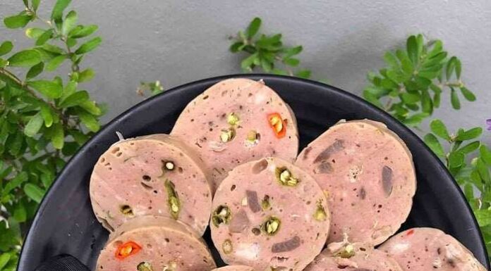 The Ultimate Guide to Da Nang’s 7 Delicious Delicacies: A Gift-Giving Guide for the Foodie in Your Life