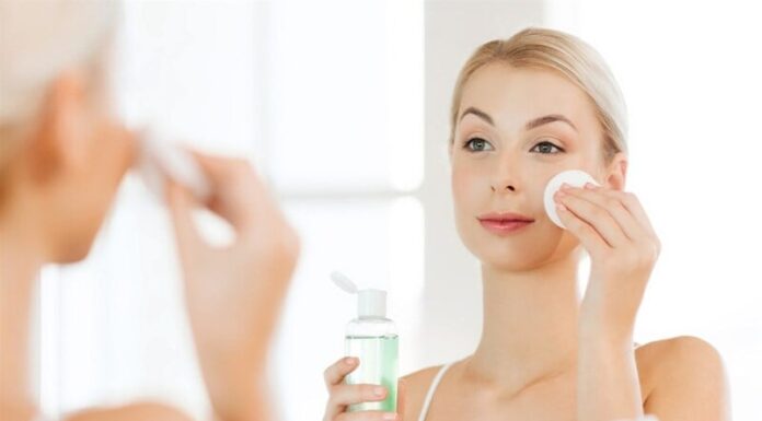 5 Daily Skin Care Tips to Reduce Pigmentation and Achieve a Brighter Complexion