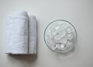 Ice-Cold Facials: A Refreshing Wrinkle-Busting Treatment