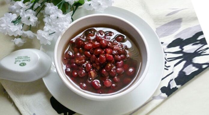 What is the Double Seventh Festival in 2024 and Why Do Young People Eat Red Bean Porridge on This Day?