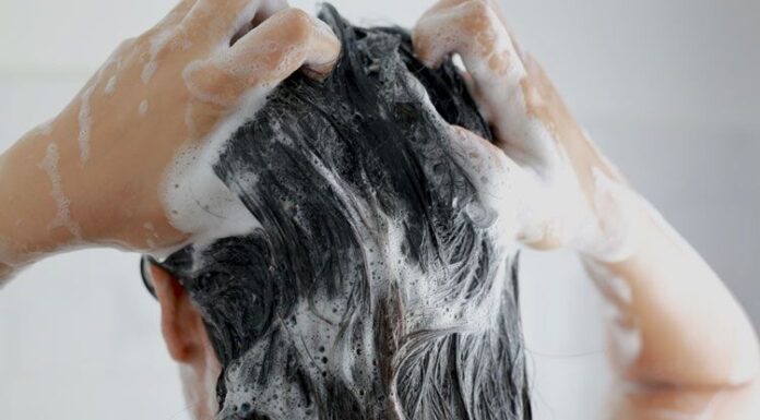 Should You Try the Three-Step Hair Washing Method That’s Taking the World by Storm?