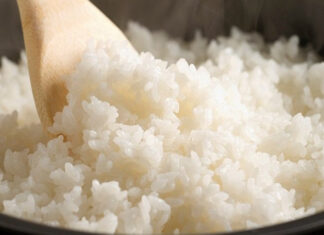 Should You Cook Rice With a Mix of Sticky and Regular Rice?