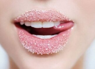 The Secret to Long-Lasting Lipstick: A Guide to Kiss-Proof Lips That Stay Moisturized All Day