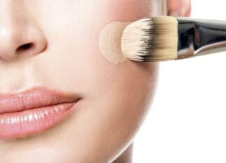 The Ultimate Guide to Anti-Aging Makeup for Women Over 40